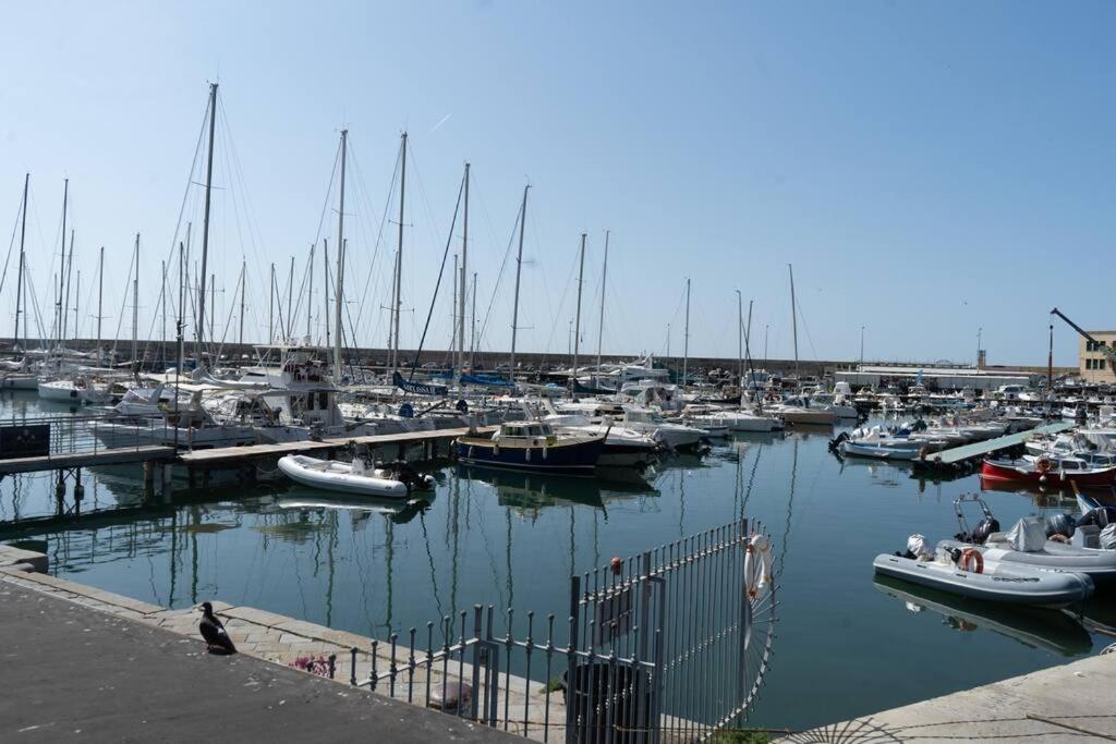 La Casa Del Marinaio Apartment Sanremo Luaran gambar